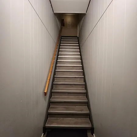 Leilighet Sentralt Med 4 Soveplasser.