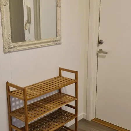 Leilighet Sentralt Med 4 Soveplasser. Appartamento
