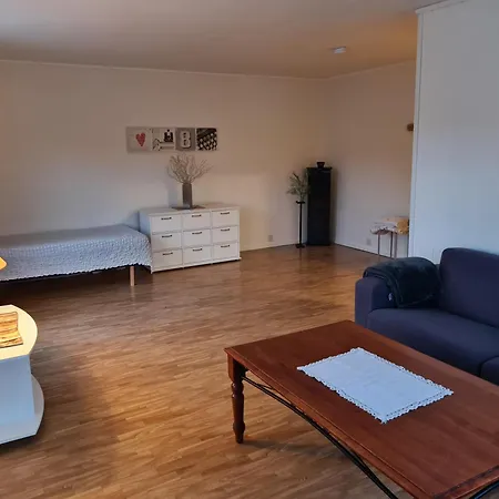 Leilighet Sentralt Med 4 Soveplasser. Narvik